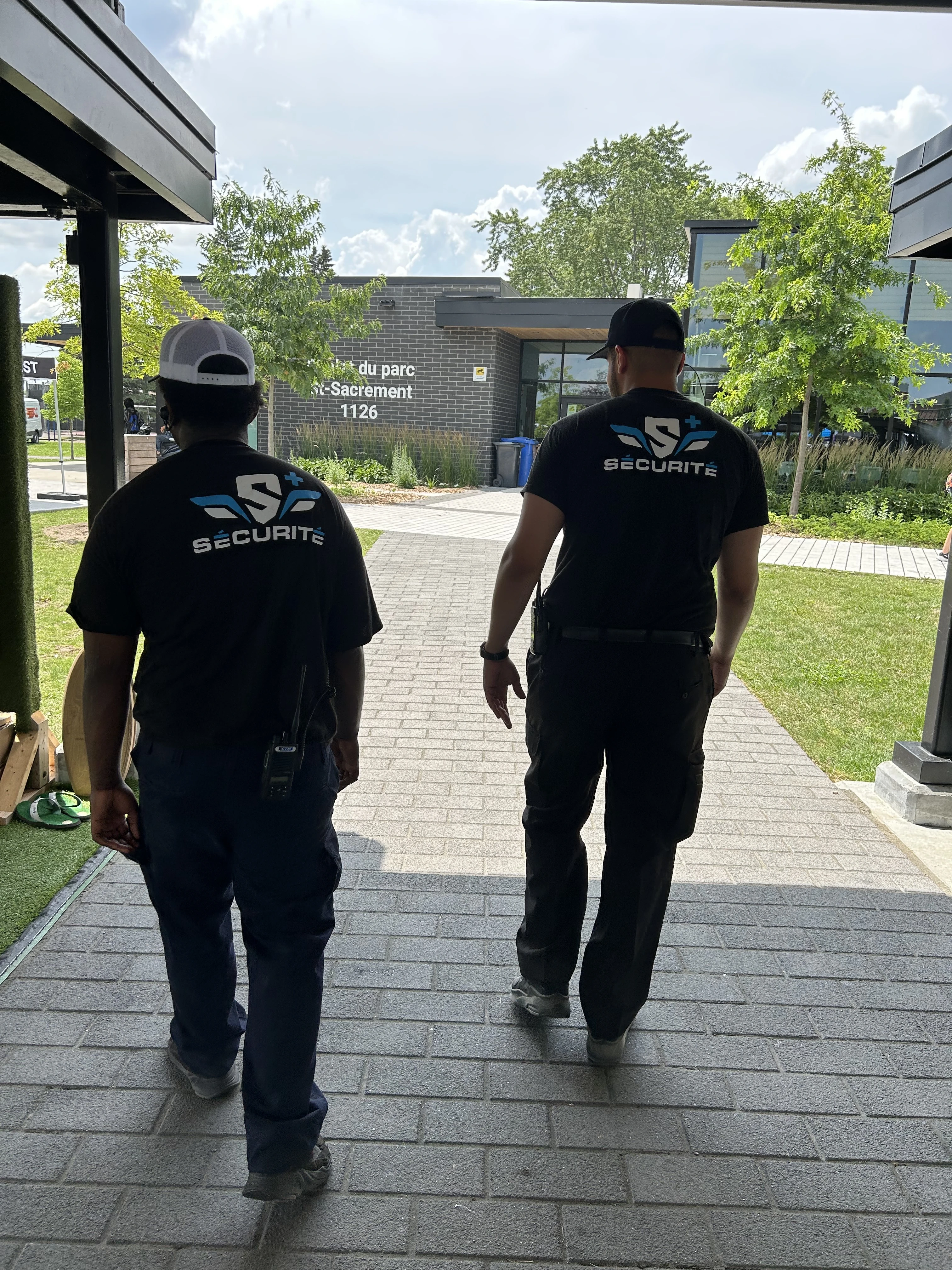 Agents de Sécurité S+ en patrouille